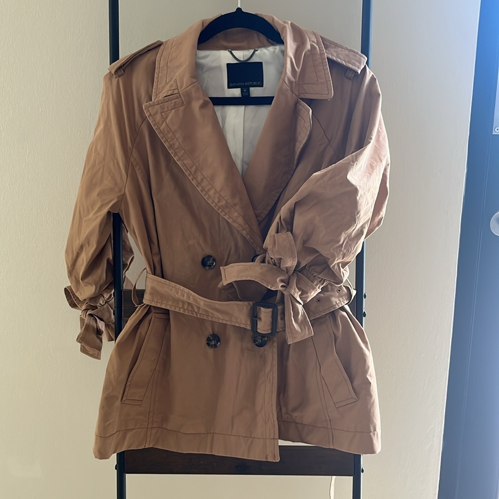 Banana Republic short fall jacket with tie up wrist straps.